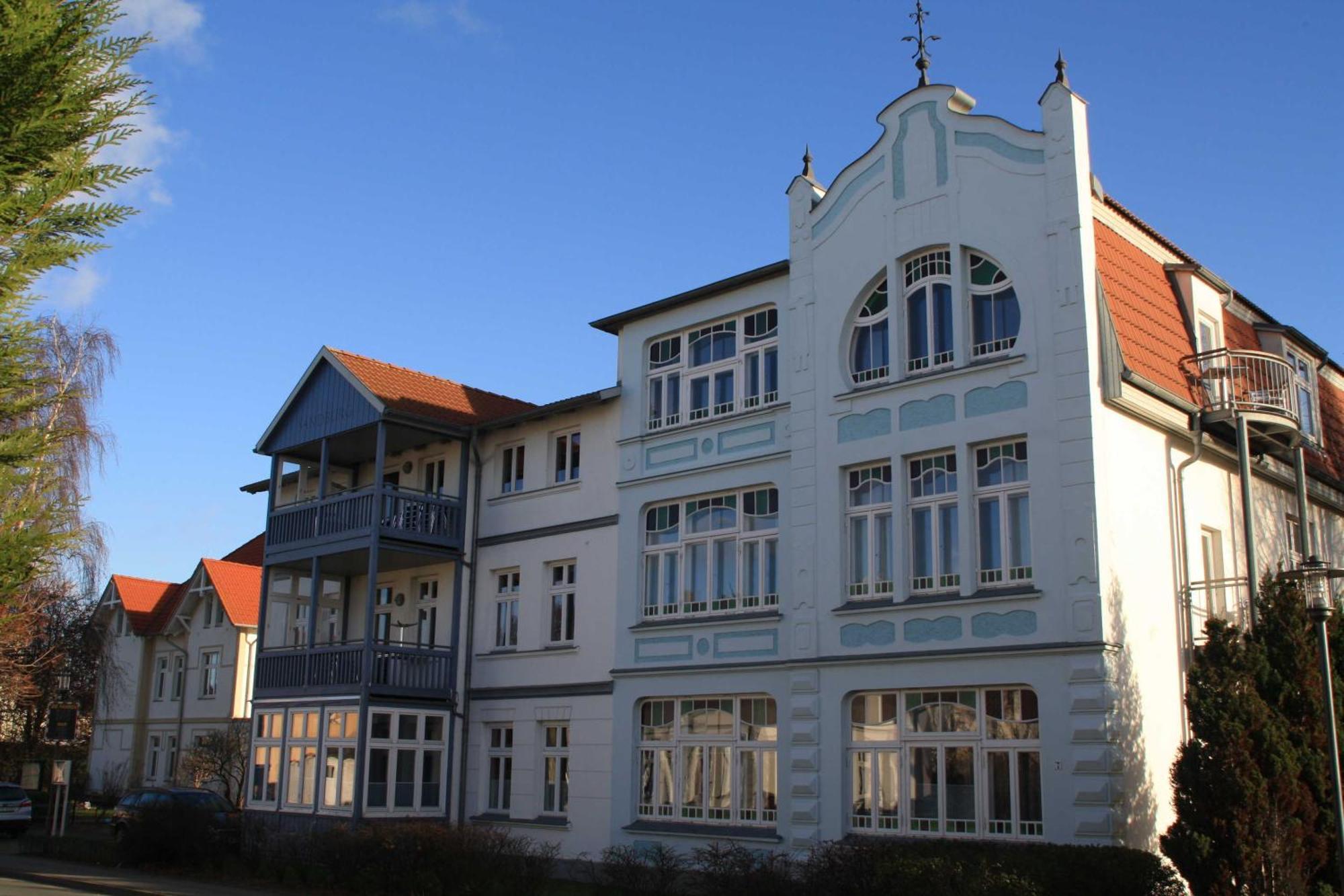 Ferienwohnung "Abendrot" In Der Villa Waldfrieden Kuehlungsborn Luaran gambar
